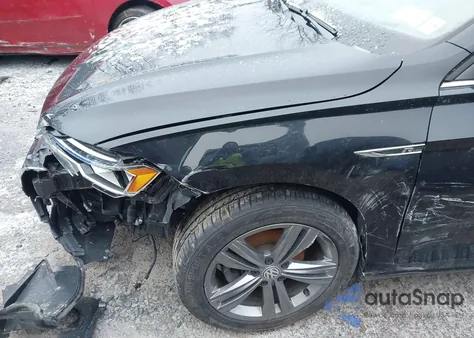 2019 Volkswagen Jetta 1.4T R-Line/1.4T S/1.4T Se from USA, damaged, VIN 3VWC57BU0KM211672